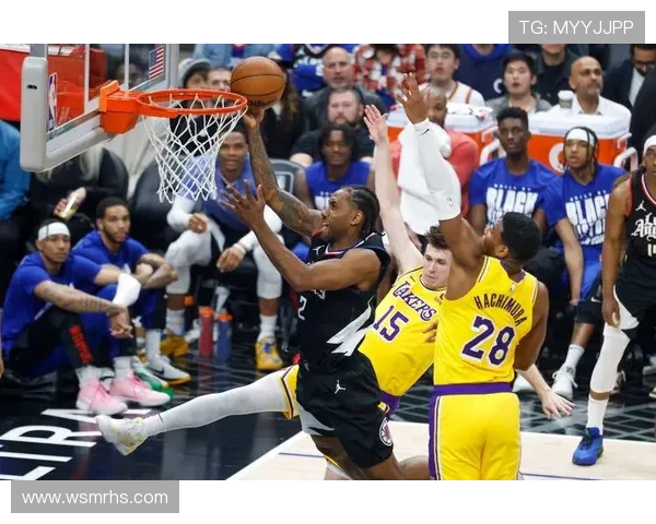 湖人对决热火第五场直播巅峰之战全程精彩看点解析巨星争锋实时战况前瞻